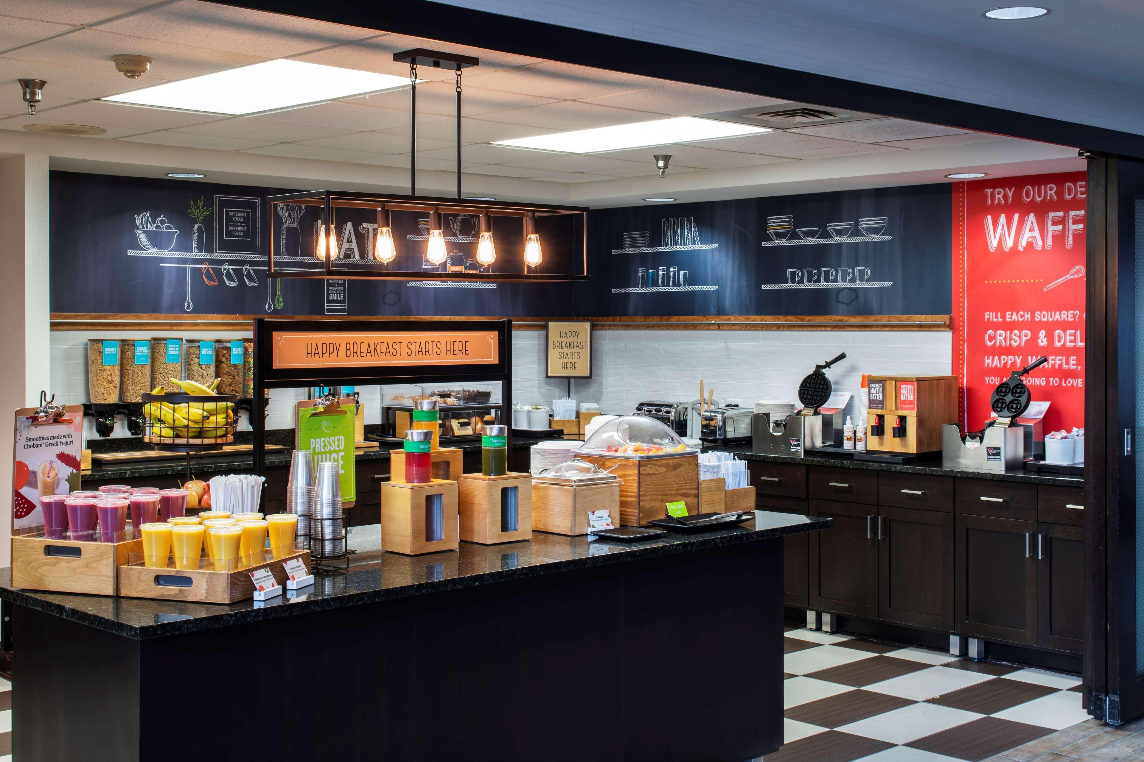 Hampton Inn & Suites Lincolnshire Bagian luar foto