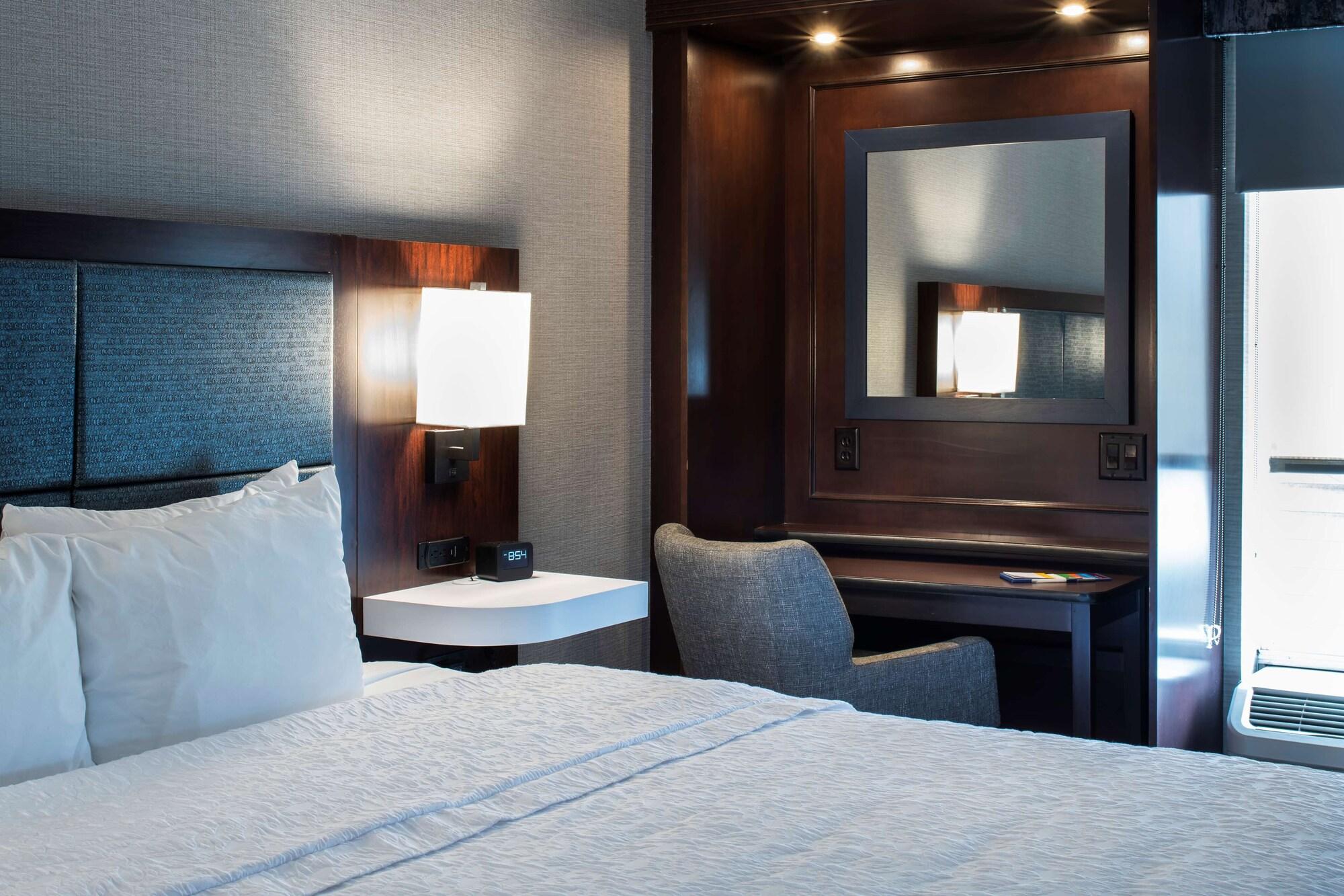 Hampton Inn & Suites Lincolnshire Bagian luar foto