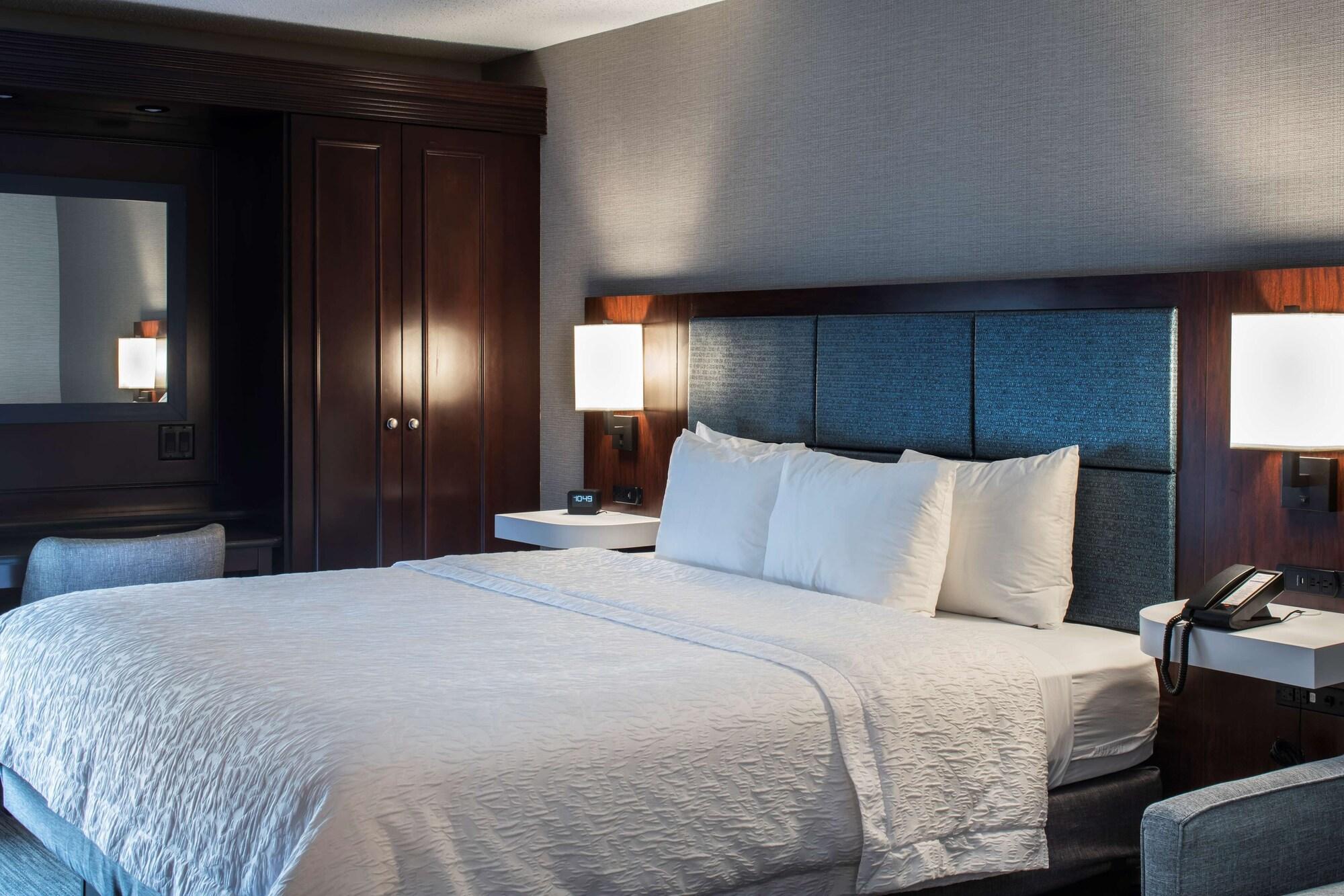 Hampton Inn & Suites Lincolnshire Bagian luar foto