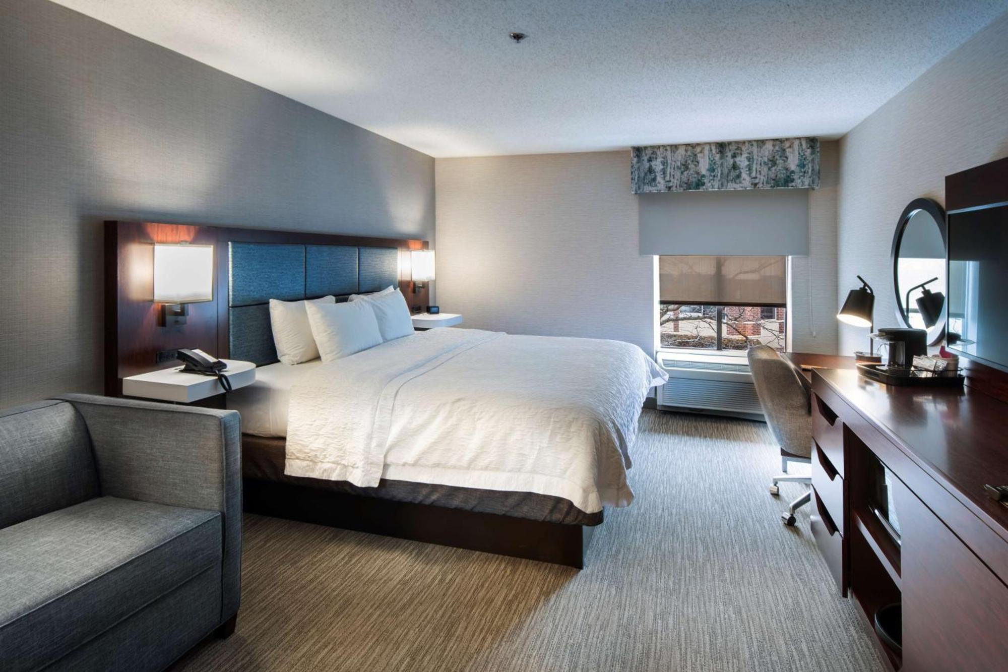 Hampton Inn & Suites Lincolnshire Bagian luar foto