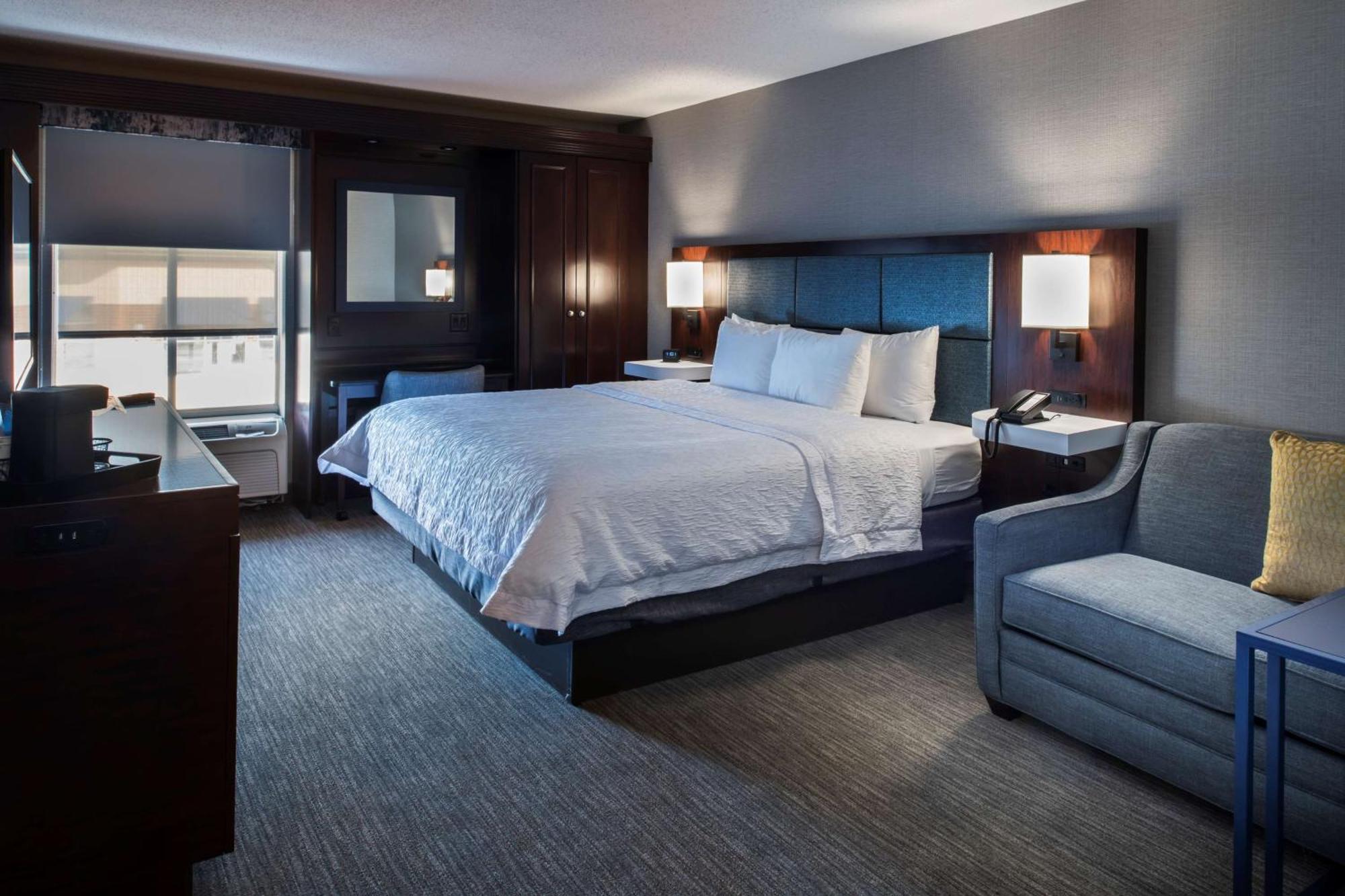 Hampton Inn & Suites Lincolnshire Bagian luar foto