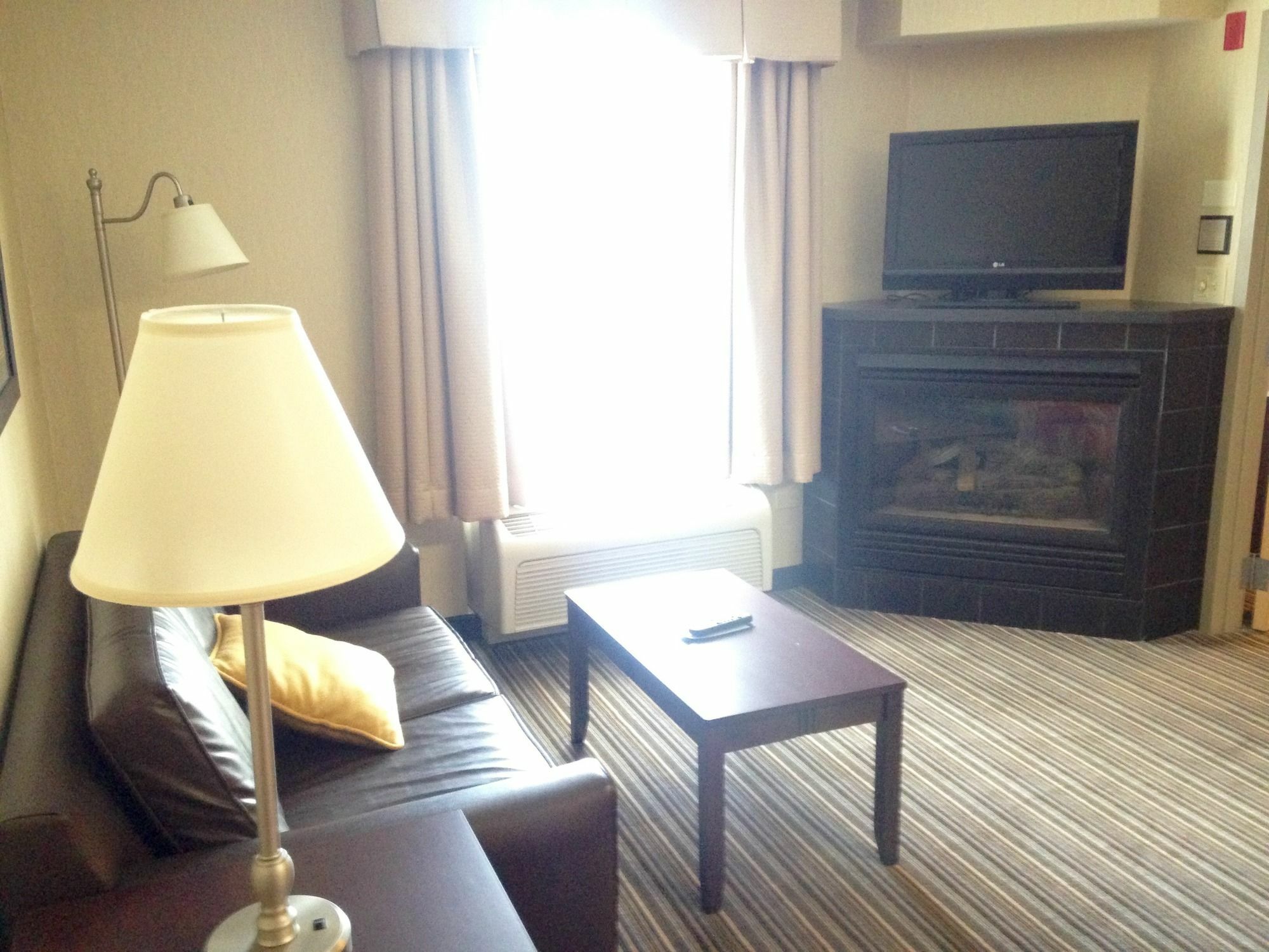 Hampton Inn & Suites Lincolnshire Bagian luar foto
